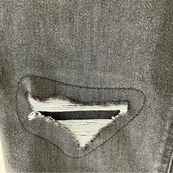 🐱 NWT Cat & Jack Girl’s Ultimate Stretch Distressed Tapered Black Jeans (14) - Picture 3 of 6